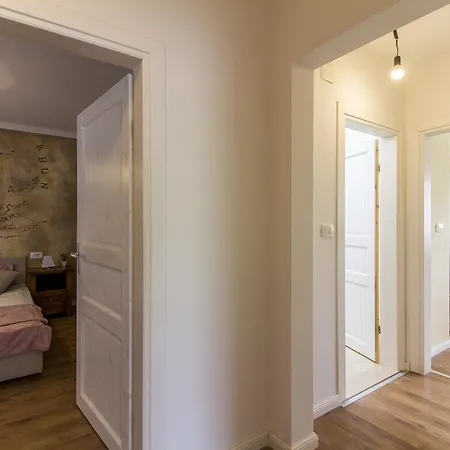 Apartman Maxim Apartment *