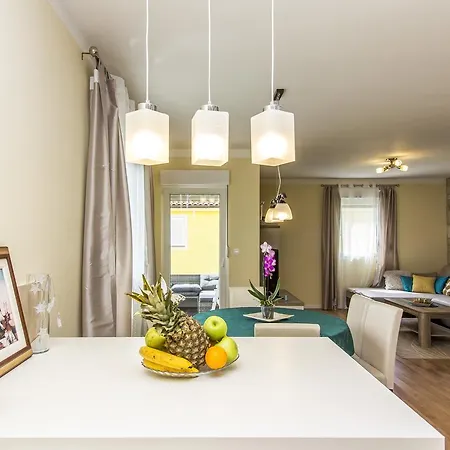Apartment Apartman Maxim Pula